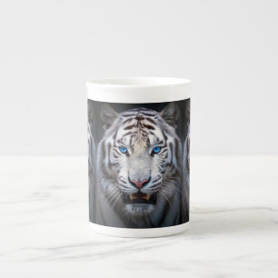 Vit tiger med blå ögon benporslin mugg
