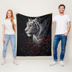 Vit Tiger Porträtt – Lugn Kraft och Tyst Blick Fleecefilt