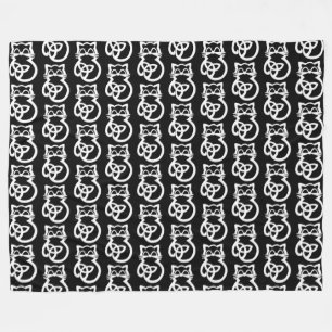 Vit TRINity Knot Celtic Cat Fleece Blanket