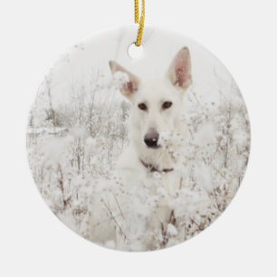Vit tysk herde i Snö Julgransprydnad Keramik