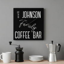 Vit väggklocka för Family Namn Kitchen Black Squar