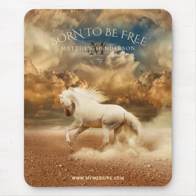 Vit Vild Horse Crossing Desert - Personlig Musmatta (Framsidan)