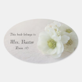 Vita anemoneer på textur ovalt klistermärke