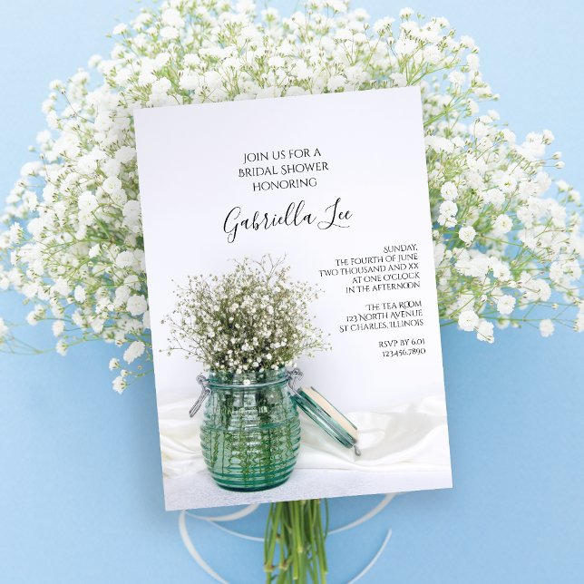 Vita Babys-utandningsblommor Blå Vas-Möhippan Inbjudningar (Skapare uppladdad)