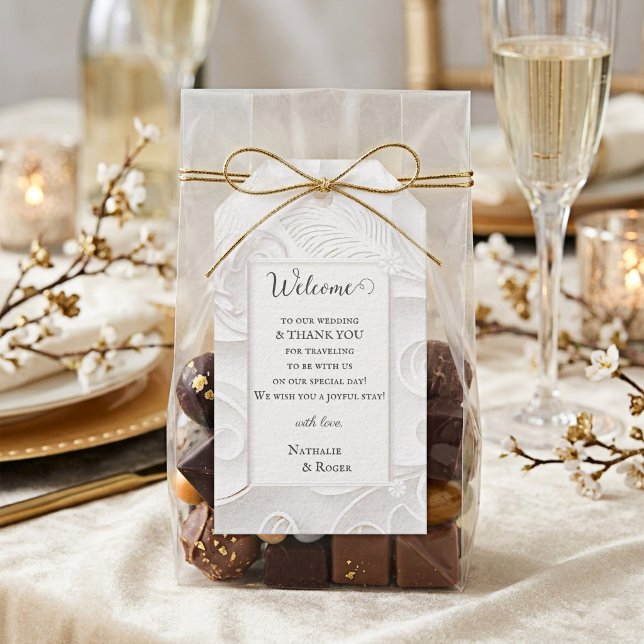 Vita Blommiga Präglade Bröllop Välkommen Tack Kort (Chic faux-embossed ivory artistic wedding Thank You and Welcome favor gift tag)