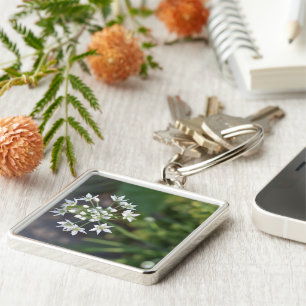 Vita blommor Fintvätt Blommar Blommigt Natur Foto Fyrkantig Silverfärgad Nyckelring