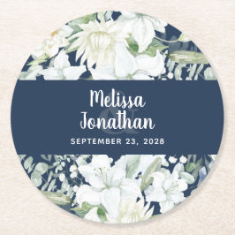 Vita blommor i vattenfärgsromantisk blommigt bröll underlägg papper rund