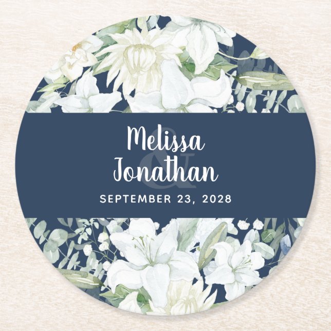 Vita blommor i vattenfärgsromantisk blommigt bröll underlägg papper rund (Framsidan)