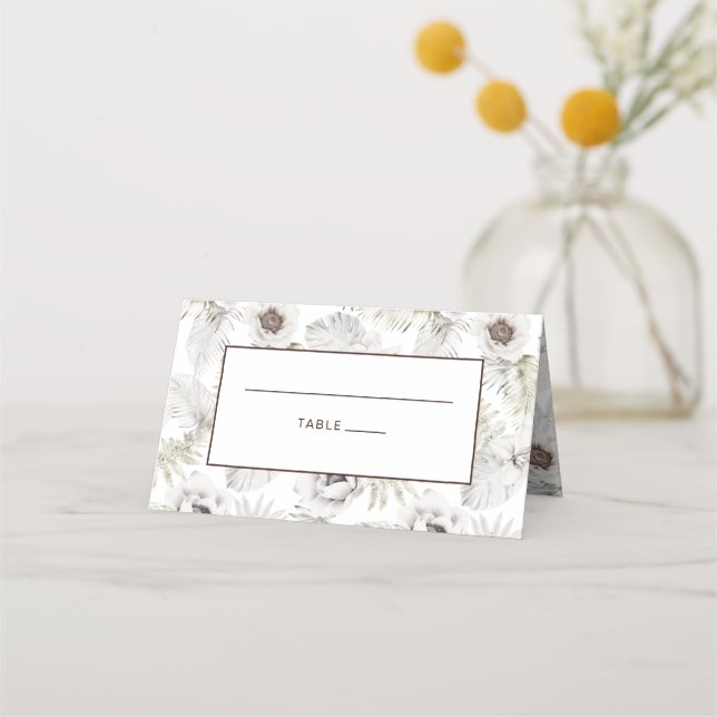 Vita blommor och fjädrar placeringskort (Framsida)