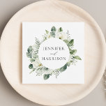 Vita blommor och Grey Personlig Bröllop Pappersservett<br><div class="desc">Elegant blommigt bröllop-blöjor med dina namn inringade med målade vita trädgårdsblommor,  spritar av baby utandning,  dahlias,  sage grönt fern löv och pulserande grönt löv. Perfekt för bröllop-repetitionsmiddagar och bröllopsmottagningar! Designad för att samordna med vår Lush White Flowers och Grey-samling.</div>