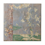 Vita blommor på tidningspapperbakgrund kakelplatta<br><div class="desc">Bakgrunden till tidningspappret och bakgrunden till den djupa färgaden gömmer nästan de vita blommor som är fokus för den här målningen av Jennifer Goldberger. En mycket unik och engagerande tryckning,  det skulle kunna ge en trevlig gåva till någon som kärlek avant-garde konst!</div>