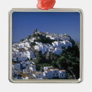 Vita byn Casares, Andalusien, Spanien Julgransprydnad Metall