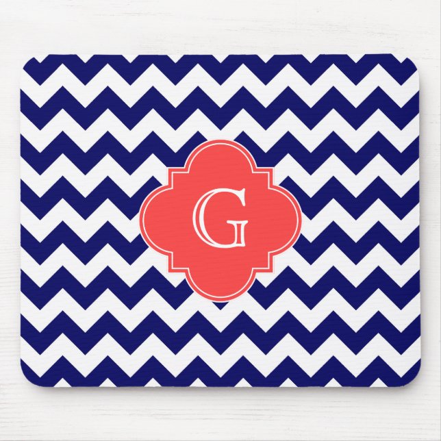 Vita Chevron Zigzag Coral Quatrefoil Monogram Musmatta (Framsidan)
