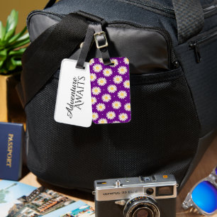 Vita Daisy Mönster i Lila Resecitat Bagagebricka