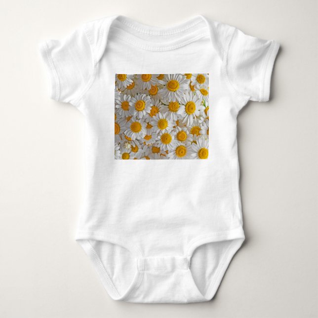 Vita Daisy: Vackra Blommigtar - bakgrund T Shirt (Framsida)