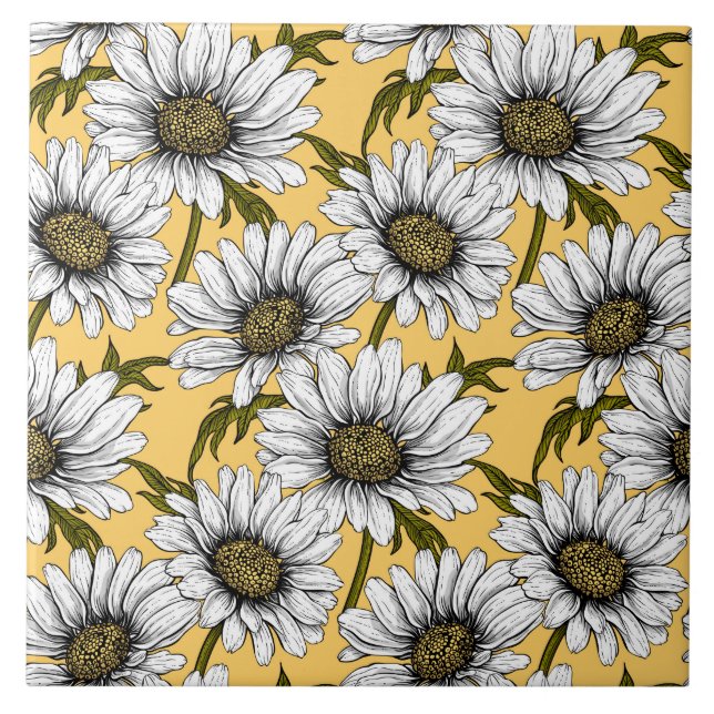 Vita daisy, vild blommor på gulten kakelplatta (Framsidan)