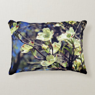 Vita Dogwood Flower-Blommar Prydnadskudde