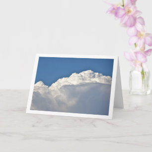Vita fluffy Clouds - bakgrund Kort