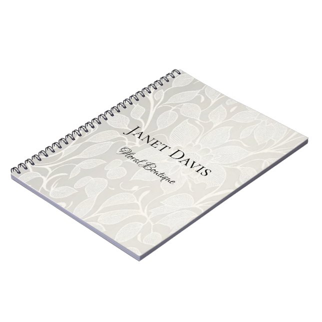 Vita graverade blommor silver anteckningsbok (Vänstra Sidan)