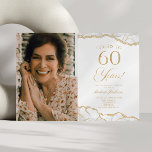 Vita Guld Agate Bild 60:e Födelsedagsfesten Inbjudningar<br><div class="desc">Det här är en Elegant Vita Guld Agate Anpassningsbar Bild Foto 60 Födelsedagsfest inbjudan!</div>