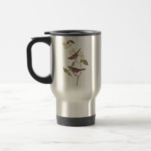 Vita halmstrå ungfåglar med rött ljus med blommor resemugg