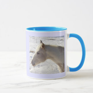 Vita häst i Snö mugg
