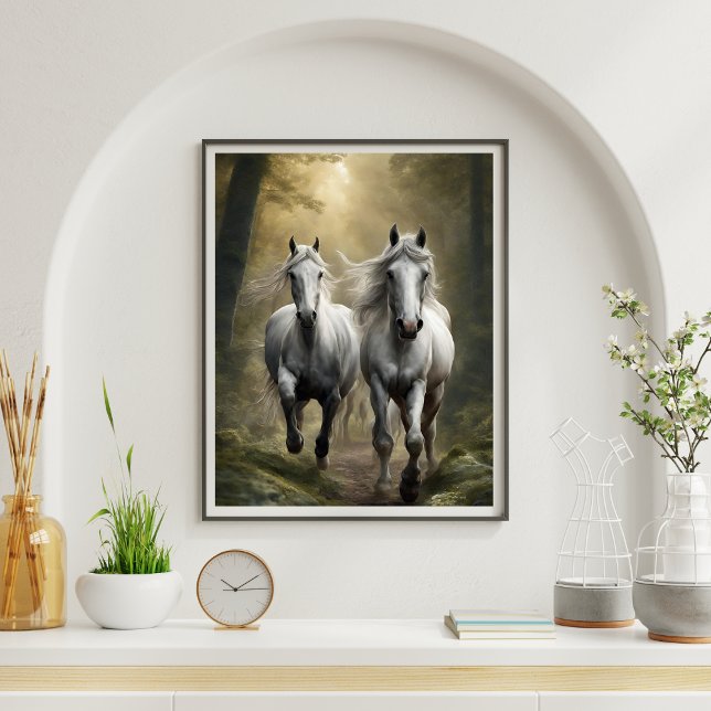 Vita hästar som Poster i skogen (White Horses Running in the Forest Poster)