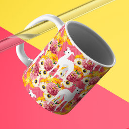 Vita italienska Greyhounds med Flowers Kaffemugg