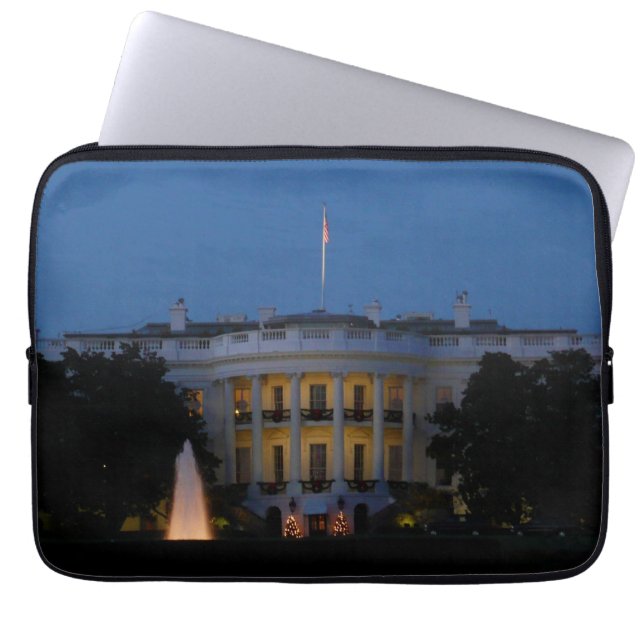 Vita julhuset på natten i Washington DC Laptop Fodral (Framsidan)