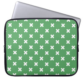 Vita kor stygn på grönt laptop fodral