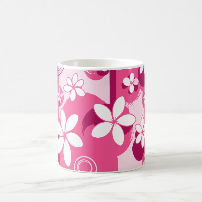 Vita kronblad blommor med rosa konturer kaffemugg (Center)