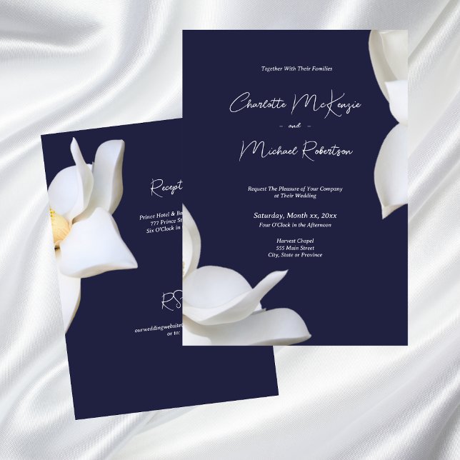 Vita Magnolia-Elegantens Blommigt på Bröllop Inbjudningar (White Magnolia Elegant Floral on Navy Wedding Invitation)