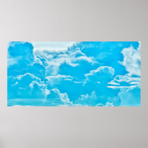 vita moln och ljusa bakgrunder i blå himmel, pano poster