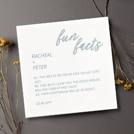 Vita och Dusty Blue Modern Roligt Facts Bröllop Pappersservett