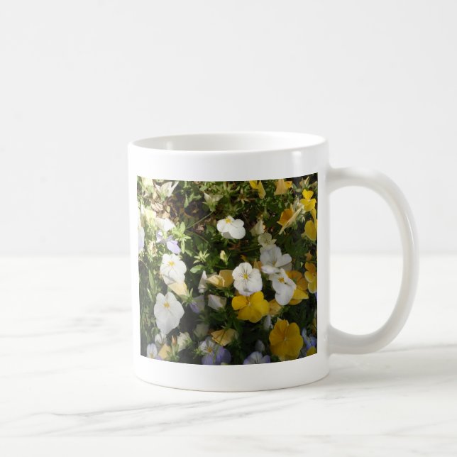 Vita och gula penséer kaffemugg (Höger)