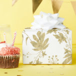 Vita och Guld Färgad växter och Löv Presentpapper<br><div class="desc">Ett vackert presentbyte i Vita med växter,  löv och bär från färgaden Guld</div>