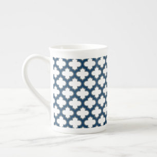Vita och marinblå trellis, Lattice, Quatrefoil Benporslin Mugg