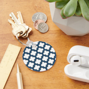 Vita och marinblå trellis, Lattice, Quatrefoil Nyckelring