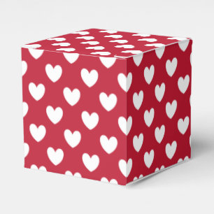 Vita och röda polka-hjärta presentaskar