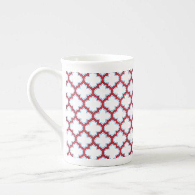 Vita och röda trellis, lattice, quatrefoil benporslin mugg (Vänster)
