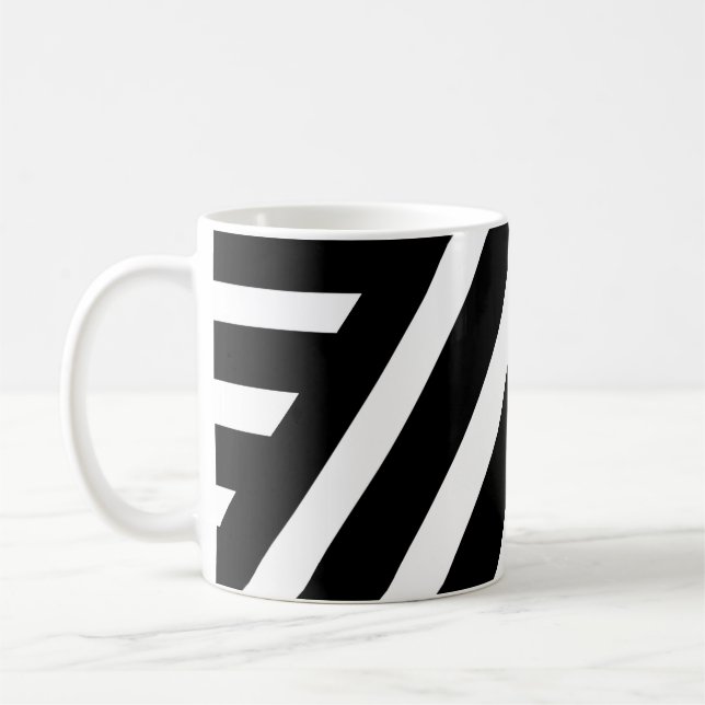 Vita och svarta ränder på klassisk mugg (Vänster)