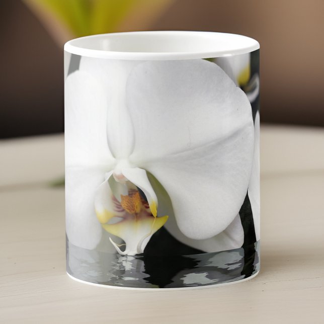 Vita Orchids från Vatten Kaffemugg (Skapare uppladdad)