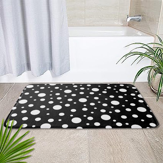 Vita på Black Polka Dot Mönster Badrumsmatta (Skapare uppladdad)