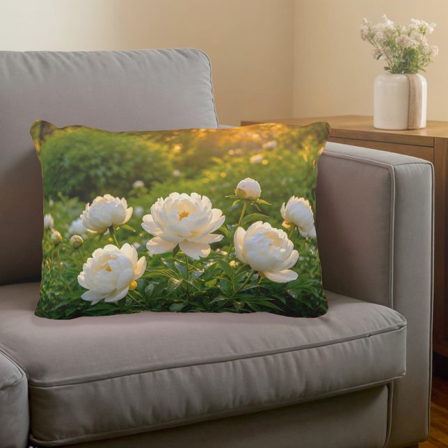Vita Pion-accentkudde Prydnadskudde (Accent pillow with white peonies)