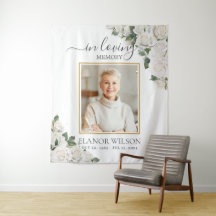 Vita Rosor Blommig I Kärleksfull Minne Foto