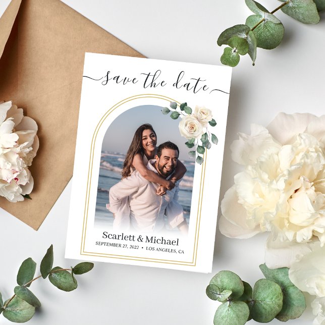 Vita rosor Vår Blommig Romantisk Bröllop Spara Datumet (Flat lay simple unique modern typography watercolor white roses garden elegant wedding save the date)