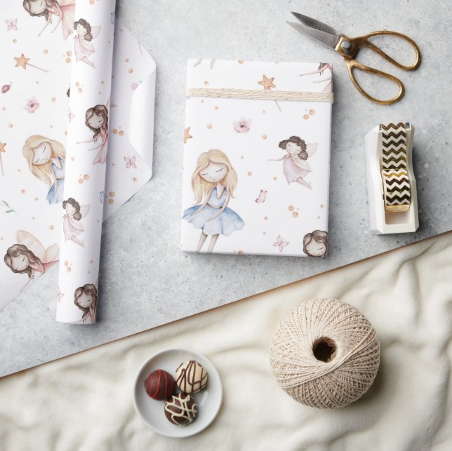 Vita sagoflickor blommor vingar trollstav fjäril presentpapper (Hantverk)