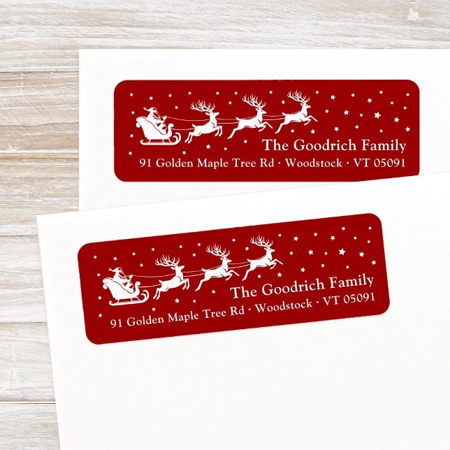 Vita Santa's Sleigh-Returadressen Returadress Etikett (Festive, deep burgundy red Santa's reindeer sleigh in a starry sky Christmas return address label.)