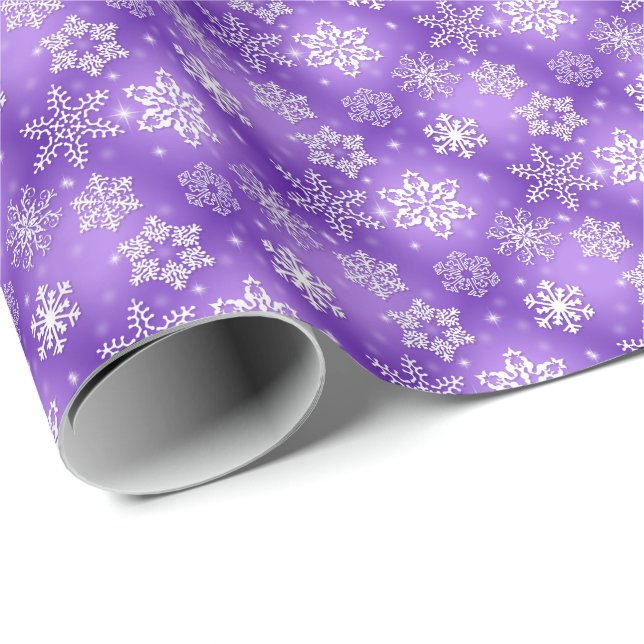 vita snöflingor på lila presentpapper (Rullad Hörn)