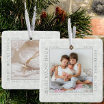 Vita snöflingor Photo Ram och Baby Julgransprydnad Keramik<br><div class="desc">Baby födelsetal är fotoornament med delikat vitt snöflingor på silver grått-bakgrund. Fotomallen är ett redo för dig att lägga till ditt baby-foto, som är ramat med ditt nyfödda födelsetillstånd. Du kan lägga till samma bild eller ett annat bild på baksidan, som båda visas i kvadratiskt format, så om du har...</div>